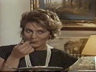 MILF italiano caldo in clip di porno d'epoca
