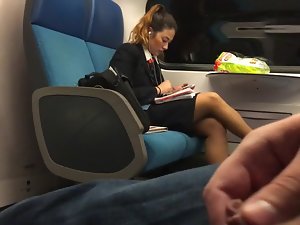 Cumming sebelah gadis panas di kereta