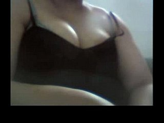 Hanen tunisino su Skype