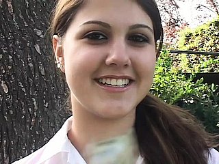 18 -летний подросток на самом деле только хотел пойти на домашнее задание помощи