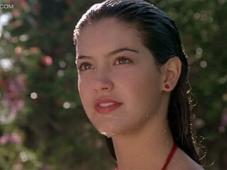 Itu normal untuk brengsek ke bayi seperti Phoebe Cates