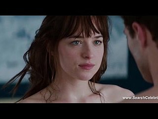 Dakota Johnson nuda