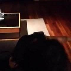 Puttana cinese con il sacco di pelle