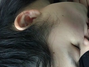 Perempuan Rekan Blowjob untuk Supplicant pada Roadside yang