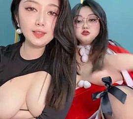 2 garotas chinesas gordinhas e peitudas na cam