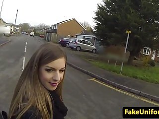 UK slattern sucks policemans blarney in hegemony auto