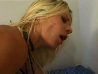 FRANSE PORN 25 anaal volwassen moeder milf tow-haired newborn