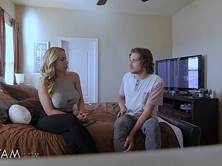 口の水まき誘惑する女オリビアオースティンは熱い血スタッドで犯されます